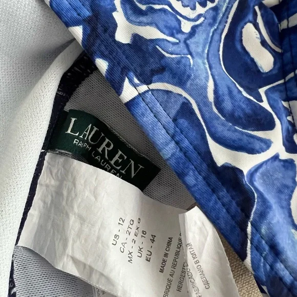 SOLD ☀️Ralph Lauren Women’s Tummy Slimming Blue Floral One Piece Swimsuit Sz 12 - Picture 9 of 13